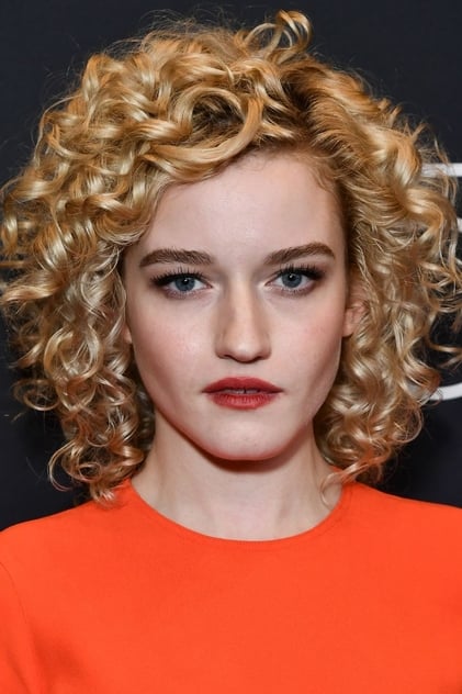 Julia Garner Julia Garner