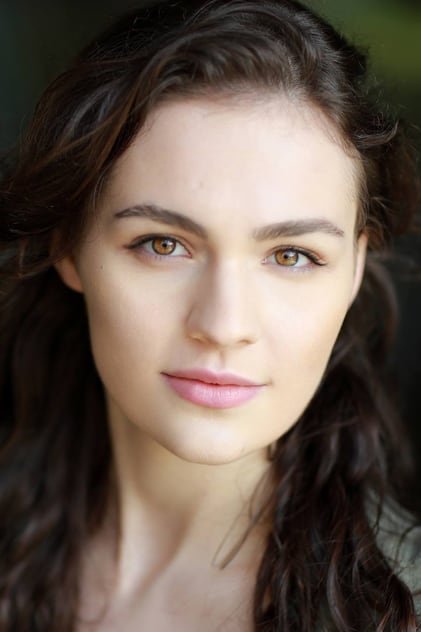Sophie Skelton Sophie Skelton