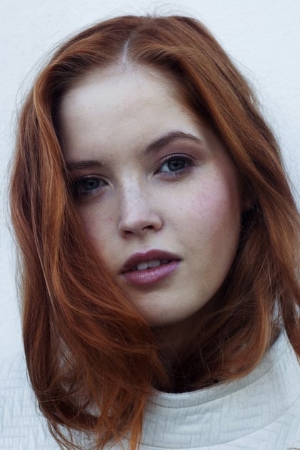 Ellie Bamber Ellie Bamber