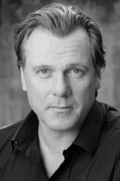 Erik Thomson Erik Thomson