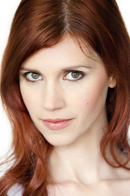 Julie McNiven Julie McNiven