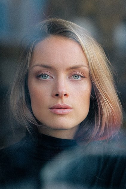 Rachel Skarsten Rachel Skarsten