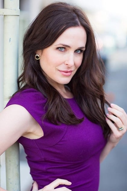 Danielle Bisutti Danielle Bisutti