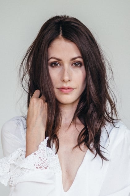 Amanda Crew Amanda Crew