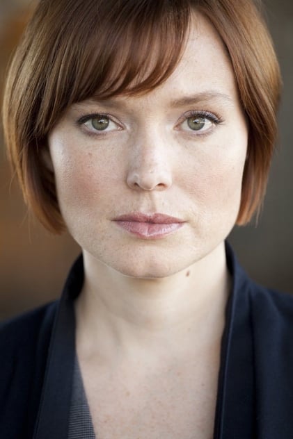 Samantha Sloyan Samantha Sloyan