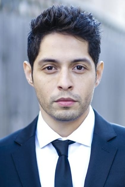 Max Arciniega Max Arciniega