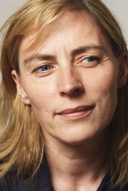 Saskia Reeves Saskia Reeves