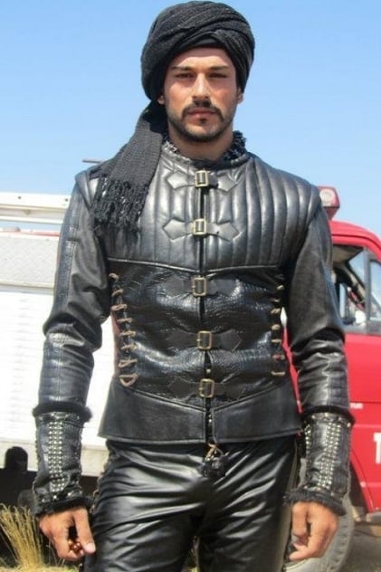 Burak Özçivit Burak Özçivit