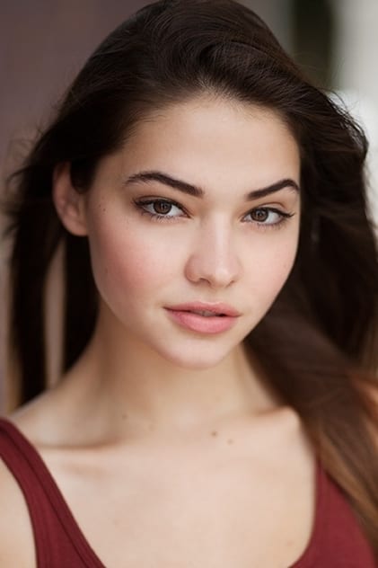 Madelyn Cline Madelyn Cline