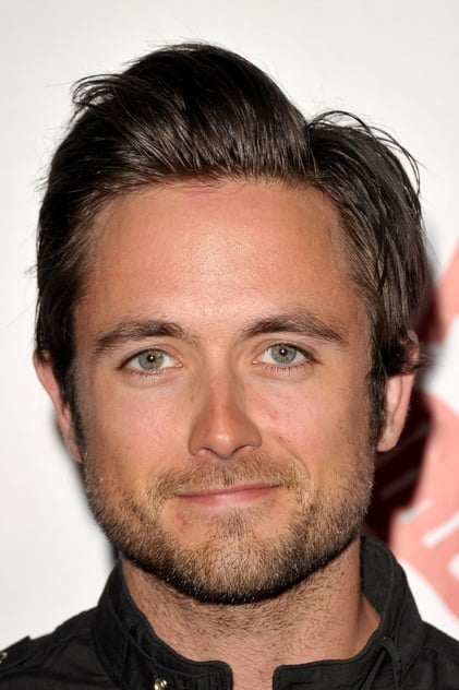 Justin Chatwin Justin Chatwin