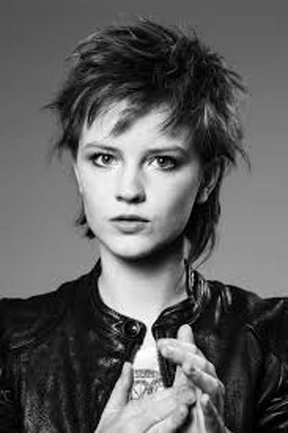 Lynn Van Royen Lynn Van Royen