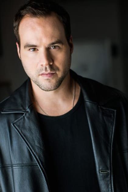 Lee Tichon Lee Tichon