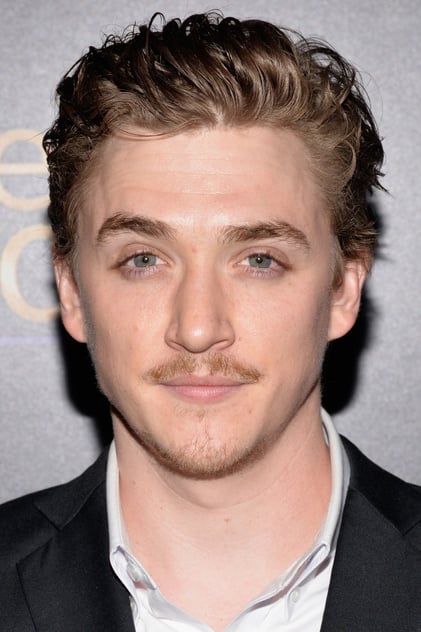 Kyle Gallner Kyle Gallner