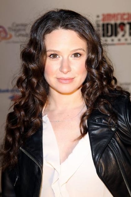 Katie Lowes Katie Lowes