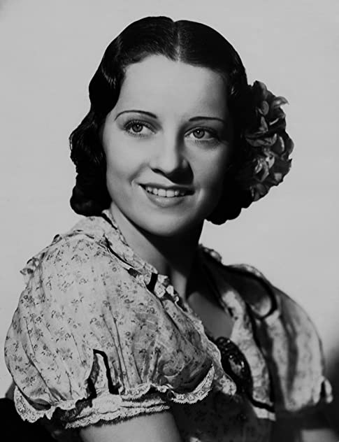 Luana Alcañiz Luana Alcañiz