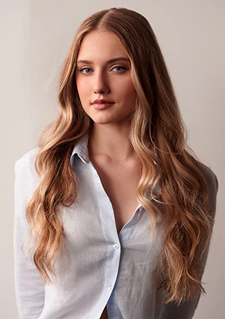 Nicole Volossetski Nicole Volossetski