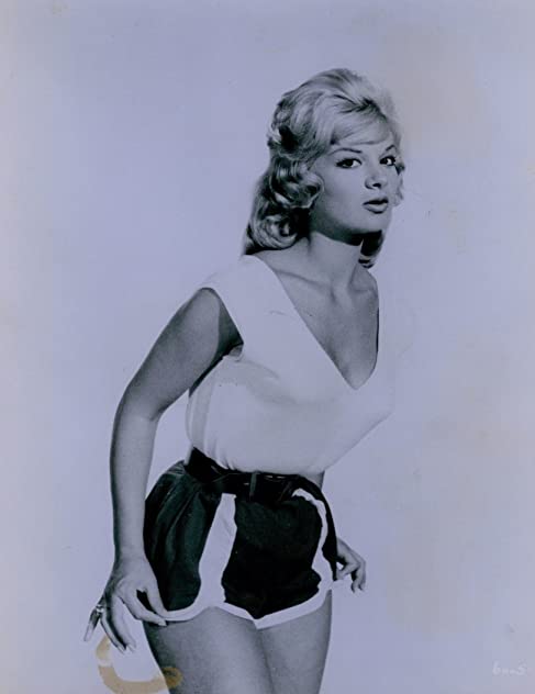 Claire Gordon Claire Gordon