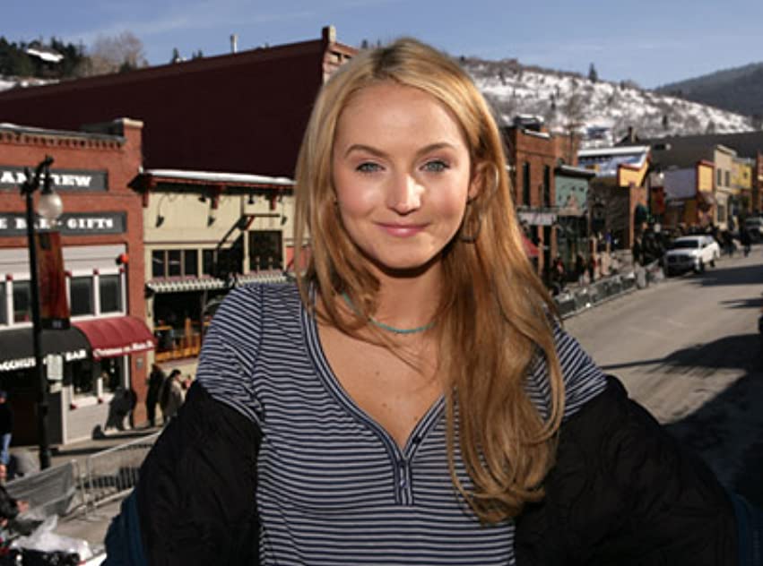 Katie Wall Katie Wall