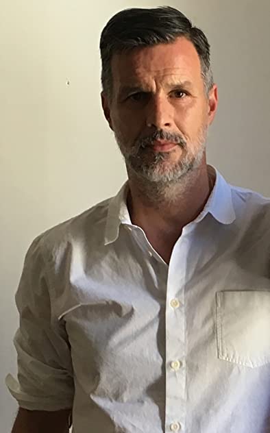 Des Hamilton Des Hamilton