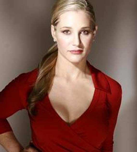 Kari-Ann Wood Kari-Ann Wood