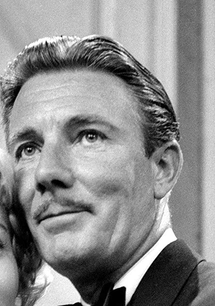 Tom Helmore Tom Helmore