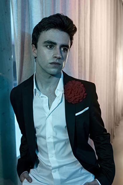 Itzan Escamilla Itzan Escamilla