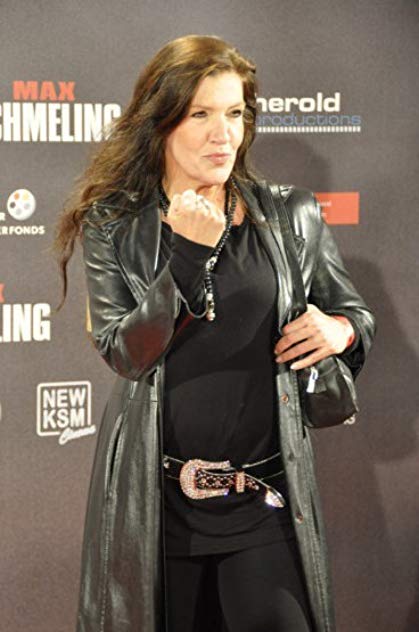 Katy Karrenbauer Katy Karrenbauer