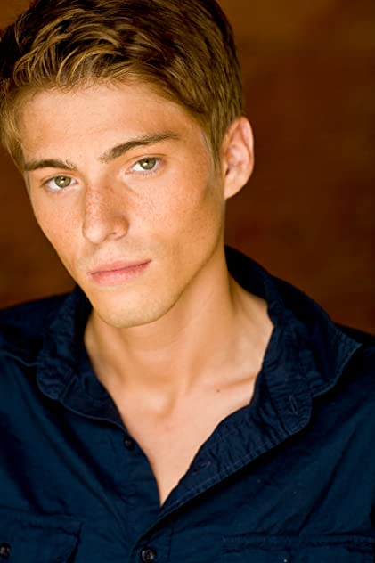 Travis Flores Travis Flores