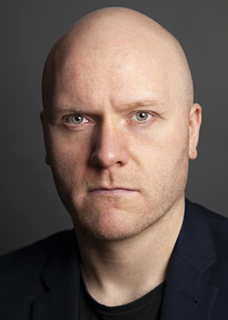 Lee Hutchings Lee Hutchings