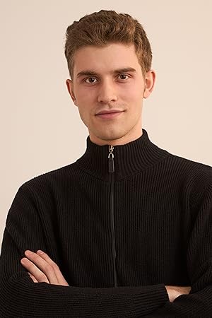 Xander Hassan Xander Hassan