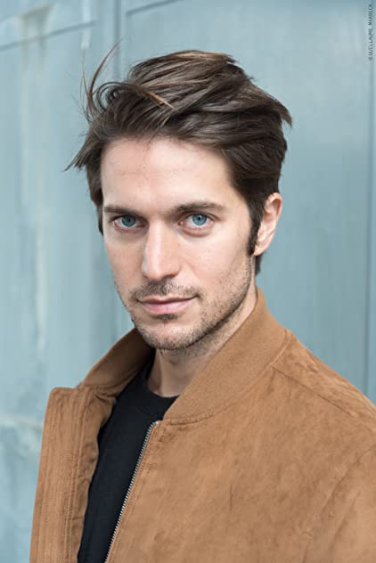 Lucas Bravo Lucas Bravo