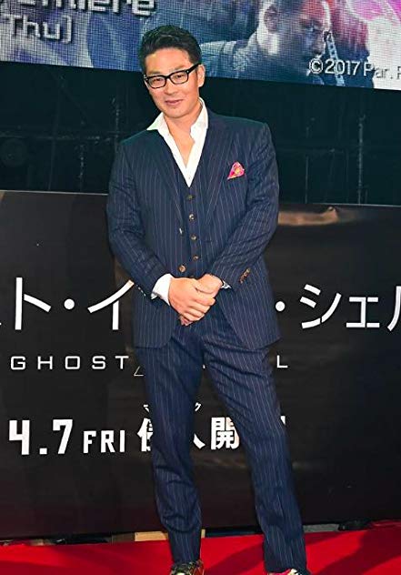 Yutaka Izumihara Yutaka Izumihara