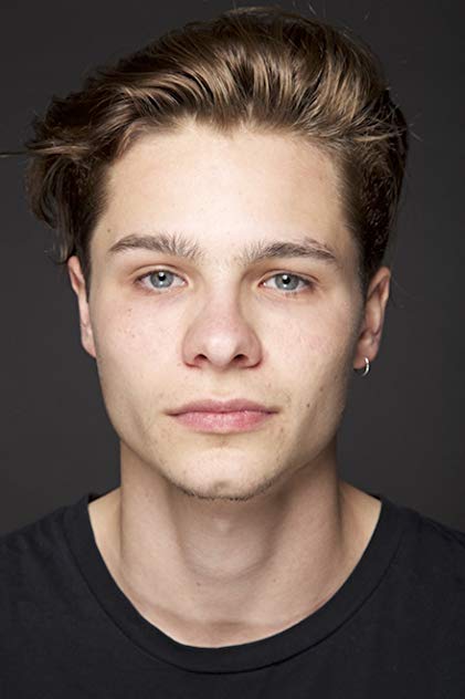 Toby Wallace Toby Wallace