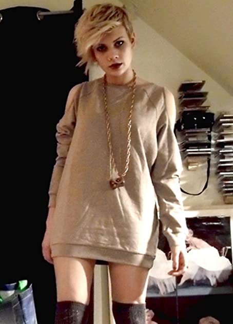 Hollie Blundell Hollie Blundell