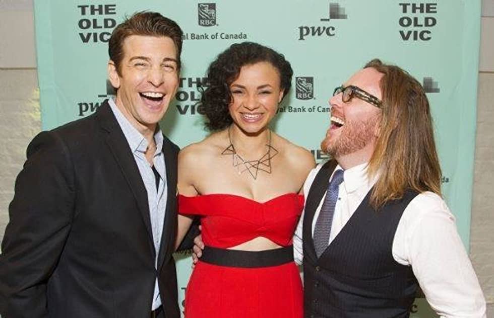 Carlyss Peer Carlyss Peer