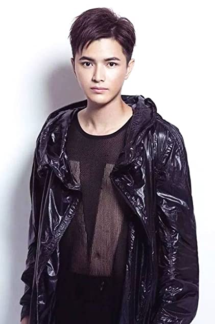 Bingqiang Chen Bingqiang Chen