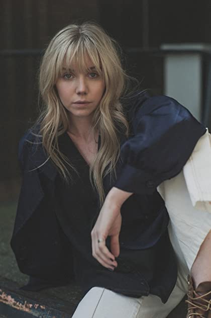 Lauren Lyle Lauren Lyle