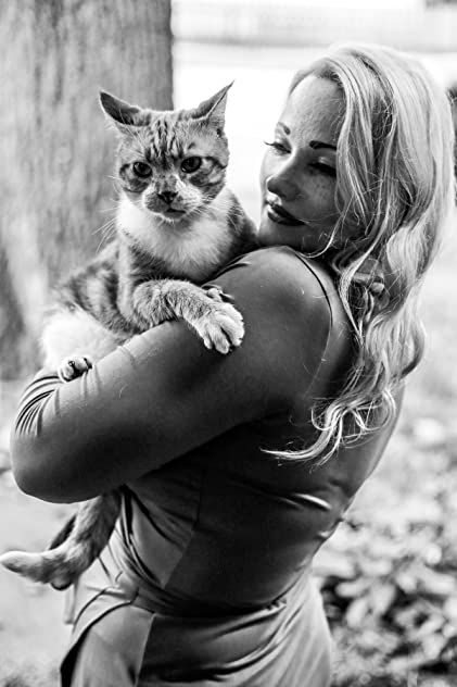 Katie Madonna Lee Katie Madonna Lee