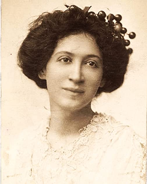 Fernanda Eliscu Fernanda Eliscu