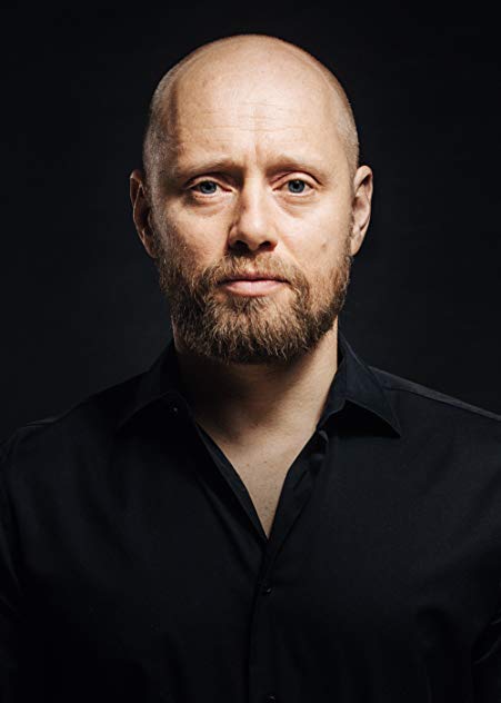 Aksel Hennie Aksel Hennie