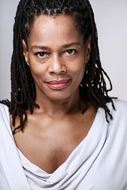 Suzette Llewellyn Suzette Llewellyn