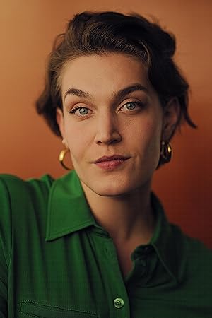 Elizabeth Hollingshead Elizabeth Hollingshead