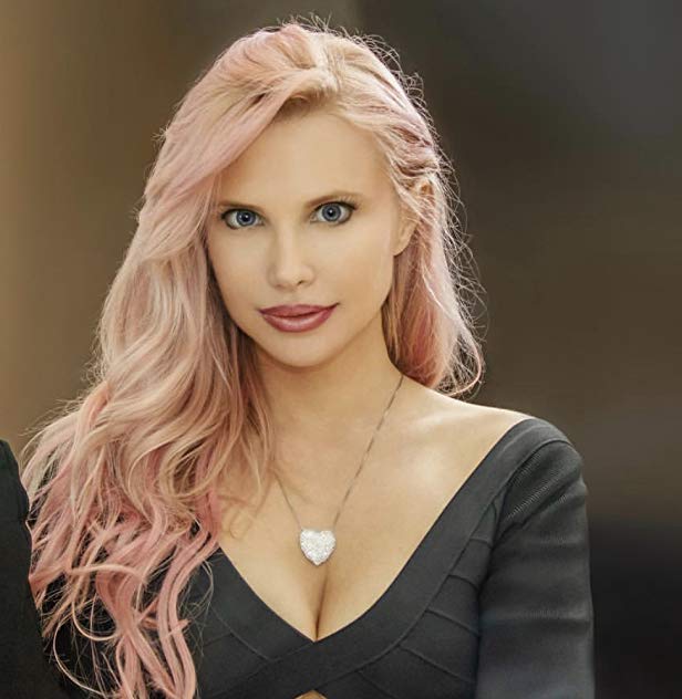 Jacqui Holland Jacqui Holland