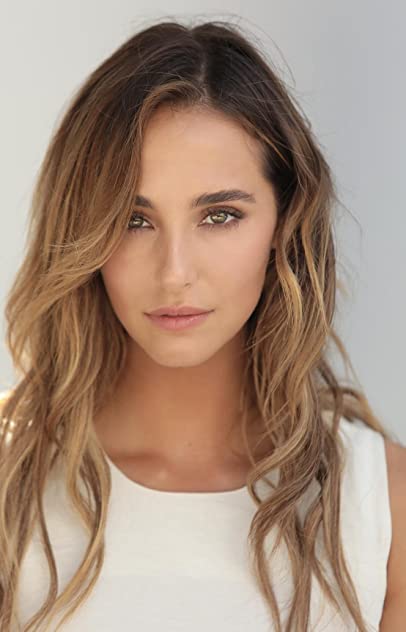 Lauren Swickard Lauren Swickard