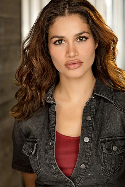 Danielia Maximillian