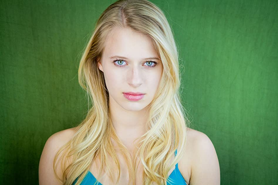 Ayla Lukic-Roman Ayla Lukic-Roman