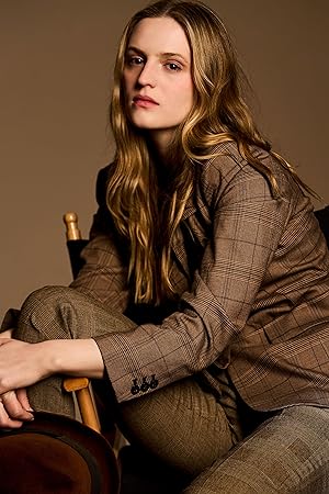 Zoe Sansanowicz Zoe Sansanowicz