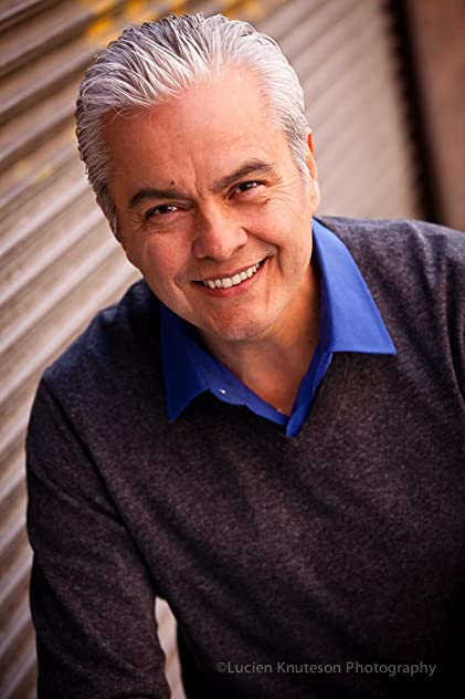 Robert Fuentes Robert Fuentes