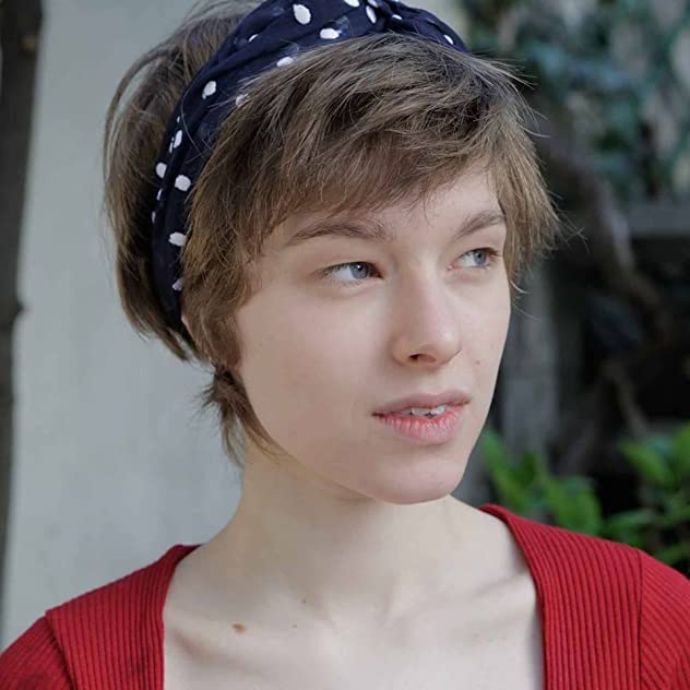 Esther Wahl Esther Wahl
