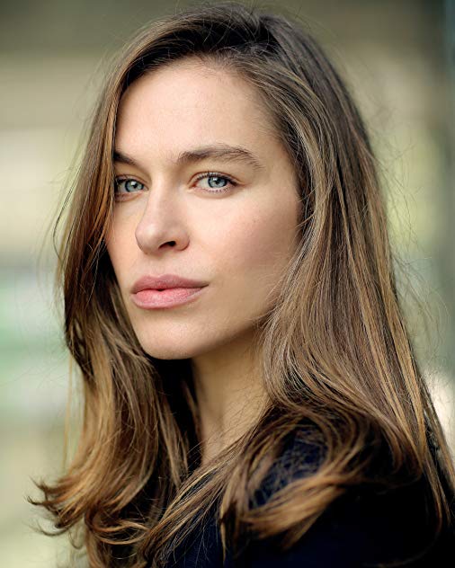 Kirsty Averton Kirsty Averton